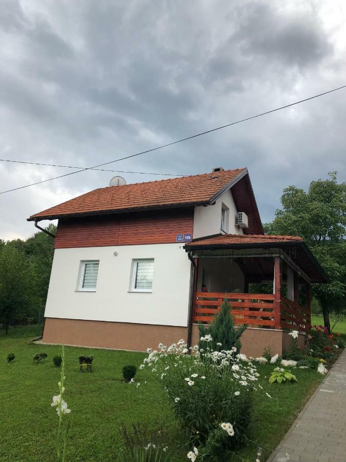 D.I.M. Holiday House Seliste Dreznicko Exterior photo