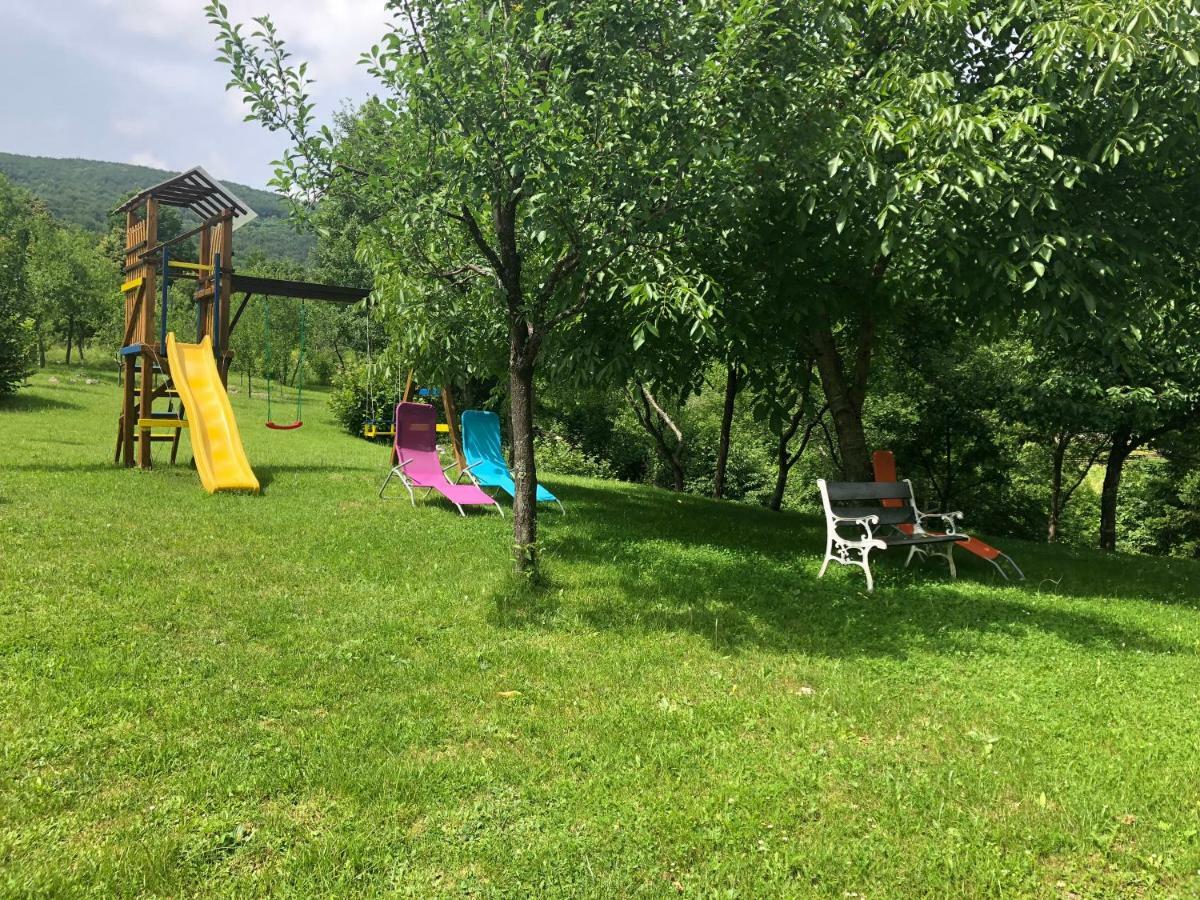 D.I.M. Holiday House Seliste Dreznicko Exterior photo
